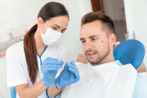 invisalign vs veneers