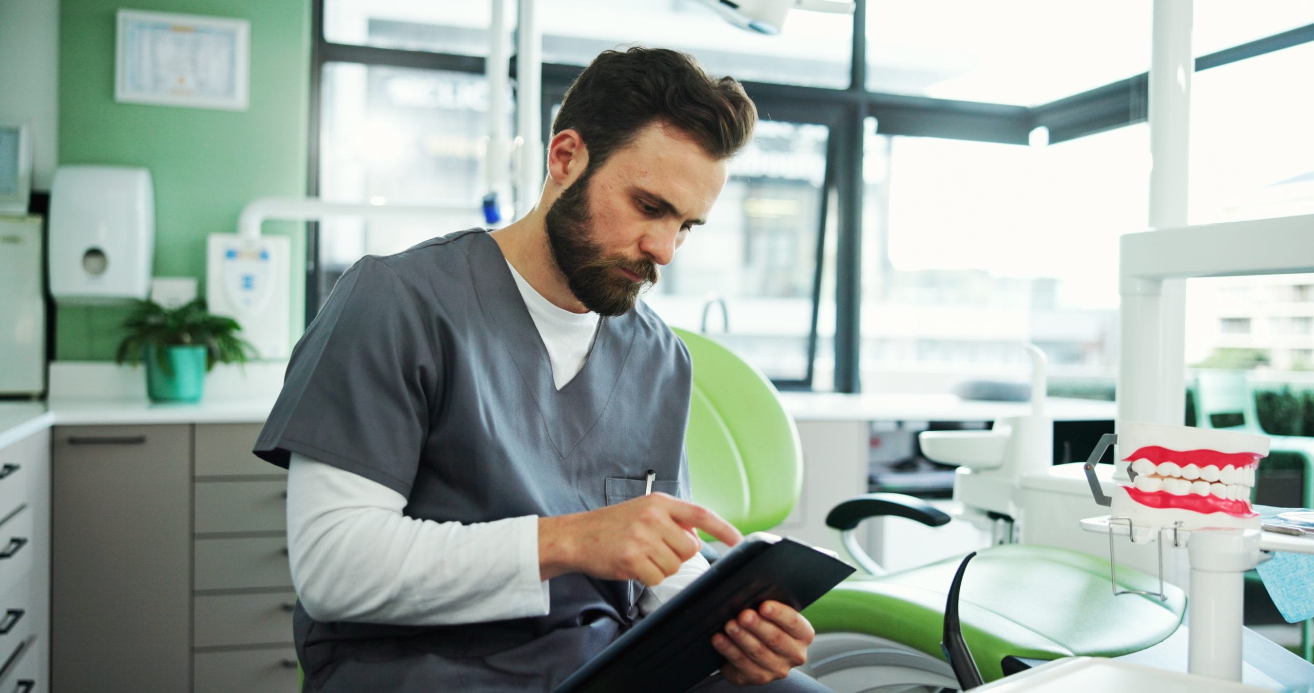 Guided Biofilm Therapy: A modern approach to dental hygiene in Surbiton