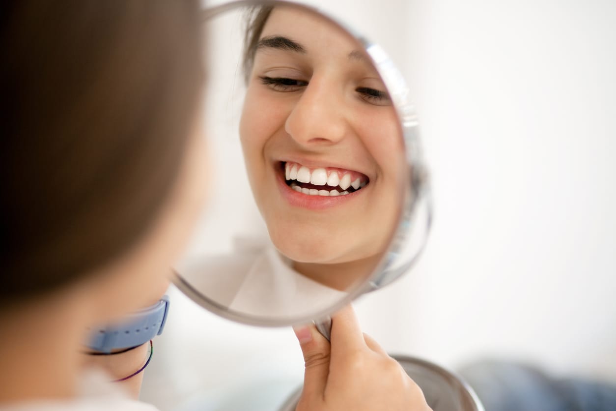 Maintaining oral health with guided biofilm therapy in Kingston