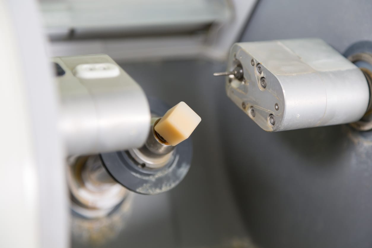 Mercury free dentistry (CEREC)