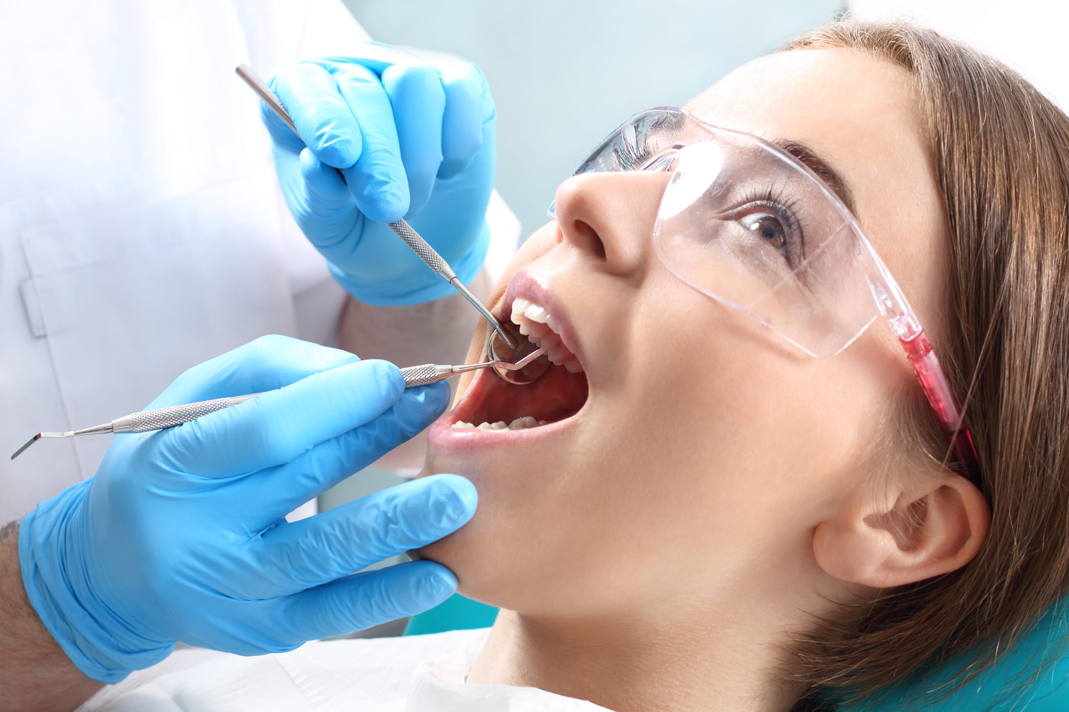 Endodontics in Chessington: how root canal treatments save your teeth