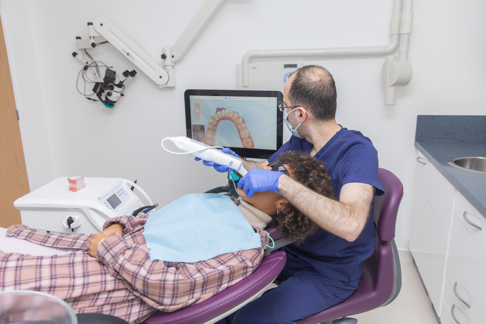 Cerec in Hammersmith: one-visit restorations for busy lives