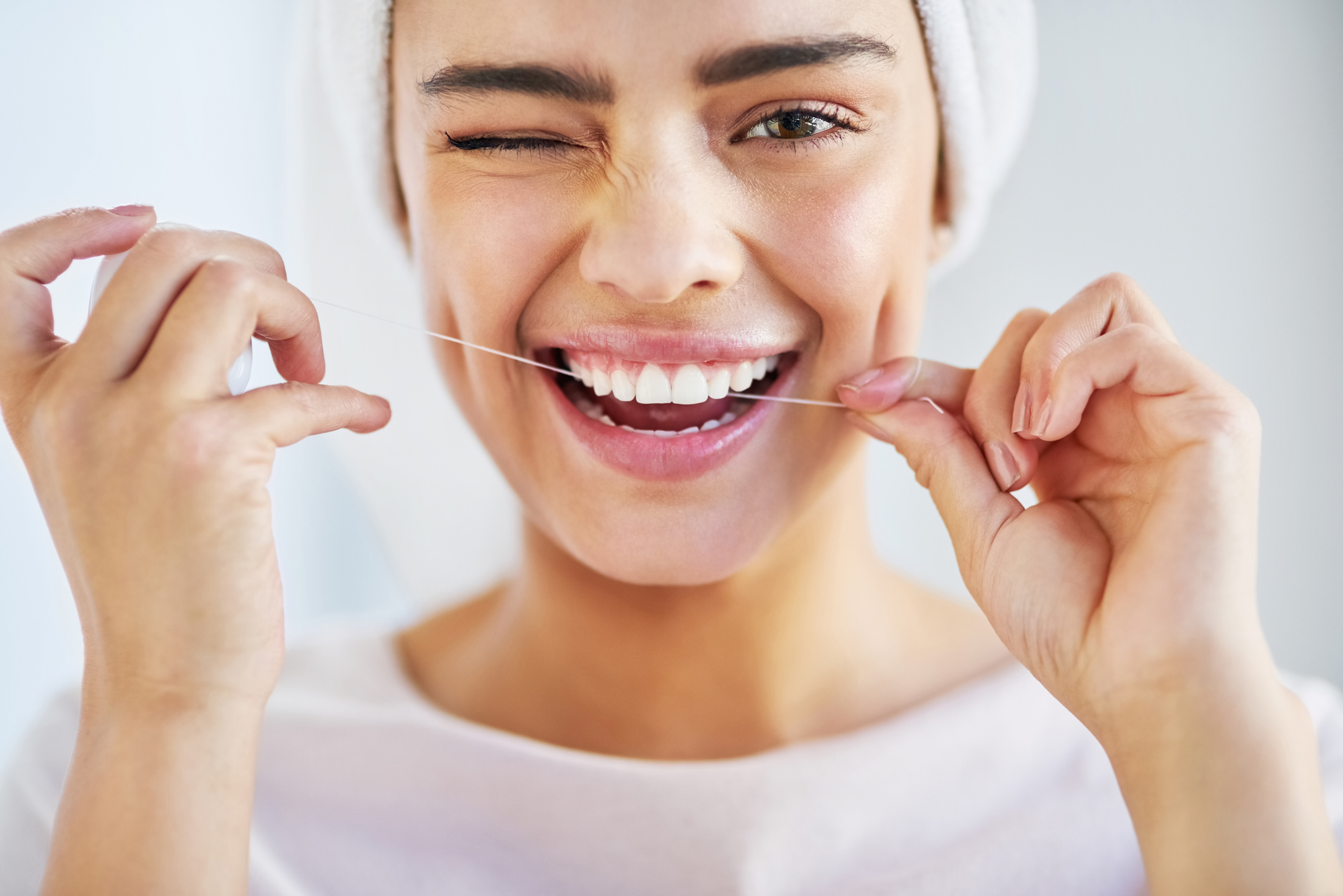 Porcelain and composite veneers in Teddington