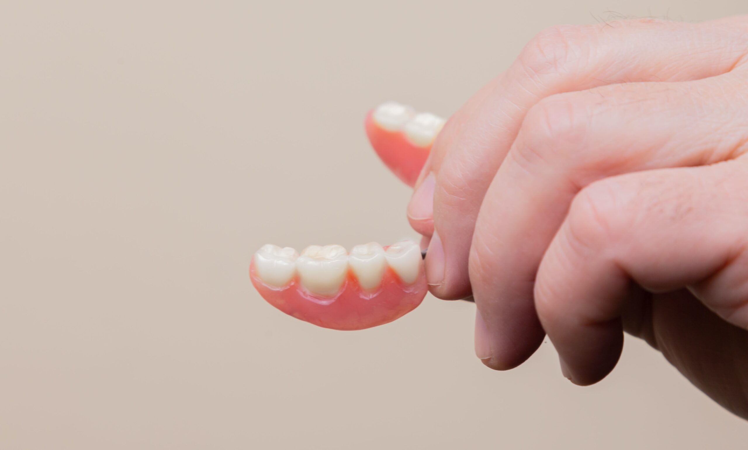 Clip-In Missing Teeth